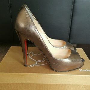 SALE! Authentic Christian Louboutin Peep Toe Pumps